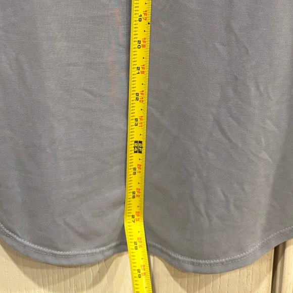 NWT Green Envelope Front Zipper Blouse, Size XL - Picture 3 of 7